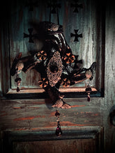 Load image into Gallery viewer, Tsil no'oli' Black Swazi