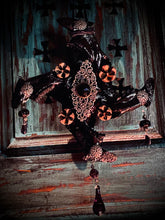 Load image into Gallery viewer, Tsil no'oli' Black Swazi